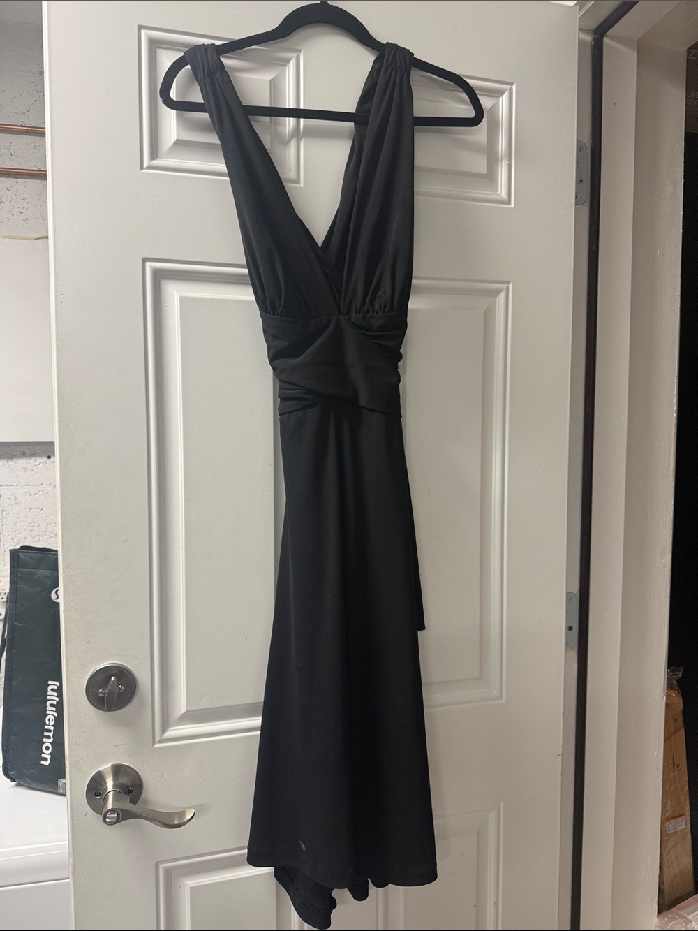 White House Black Market Dress - LIKE NEW Size Large Staple Black Dress